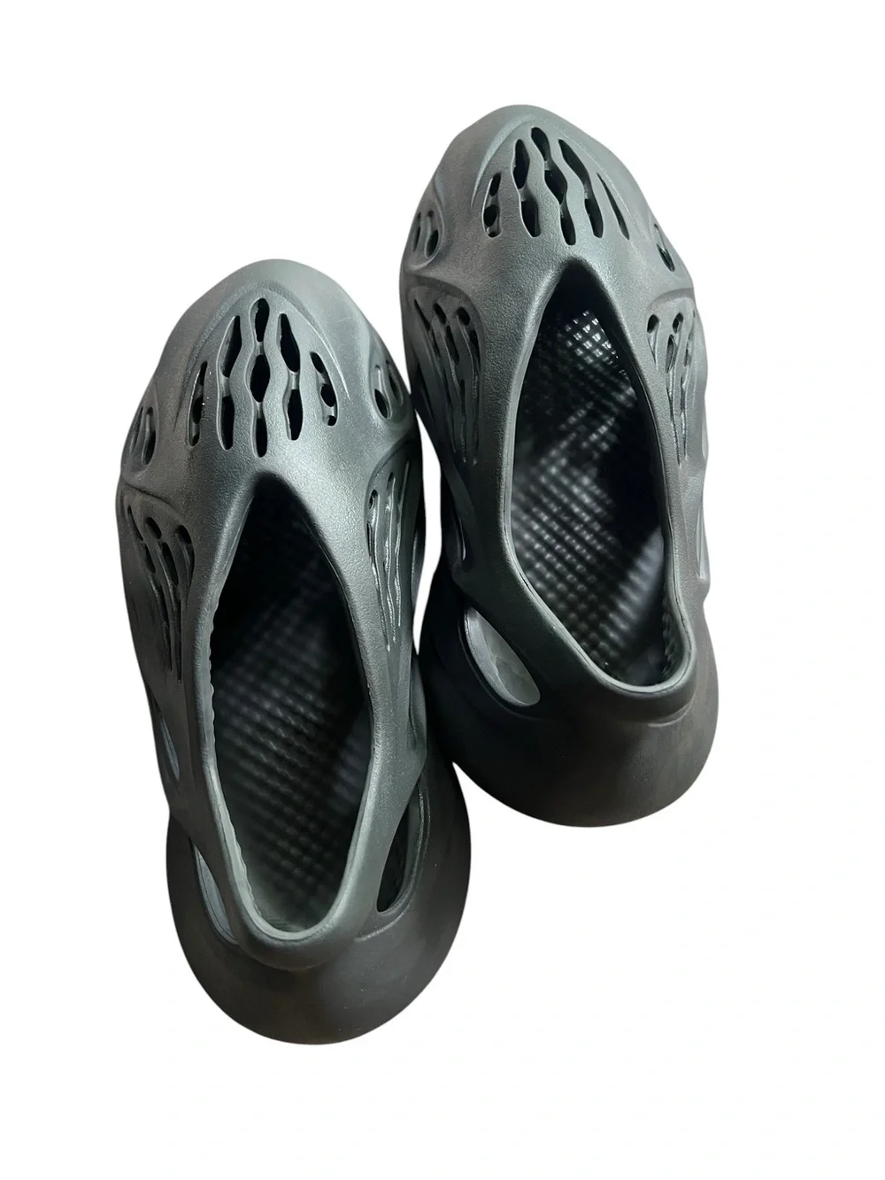 ADIDAS YEEZY Foam Runner Slip-On Shoes in Onyx / Charcoal Men’s 7