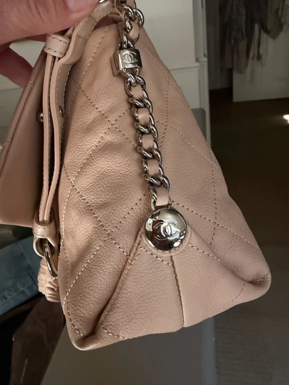 CHANEL Quilted Shoulder Bag in Light Beige with Silver Hardware