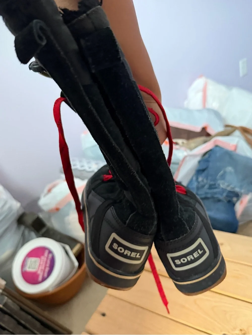 Sorel faux accents
