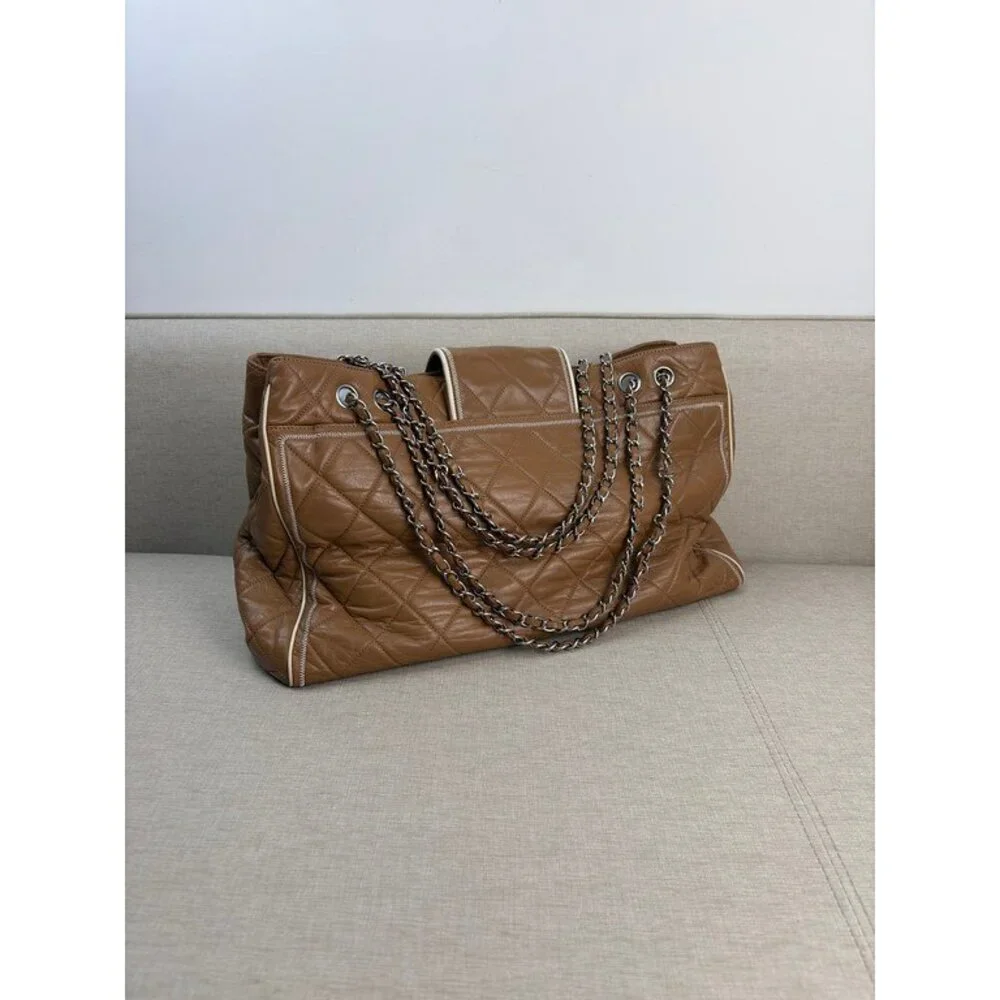 CHANEL 100% authentic