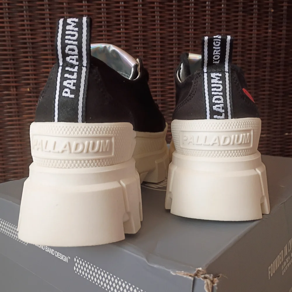 Palladium stylish platform