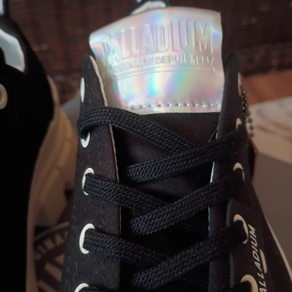 Palladium stylish platform