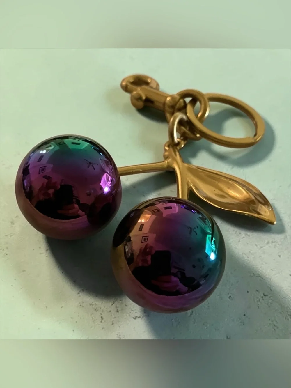 N/A stylish gold
