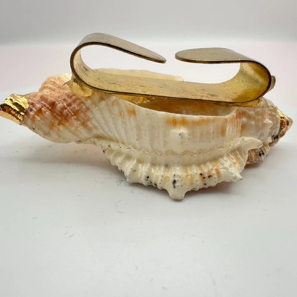 Vintage Y2K Center Cut Frilled Frog Seashell Tie Clip Gold‎ Tone Trim Statement