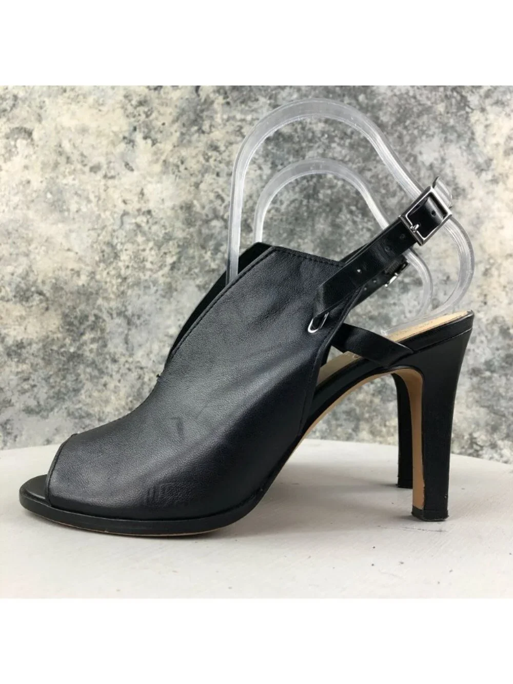 Vince Camuto women neveah