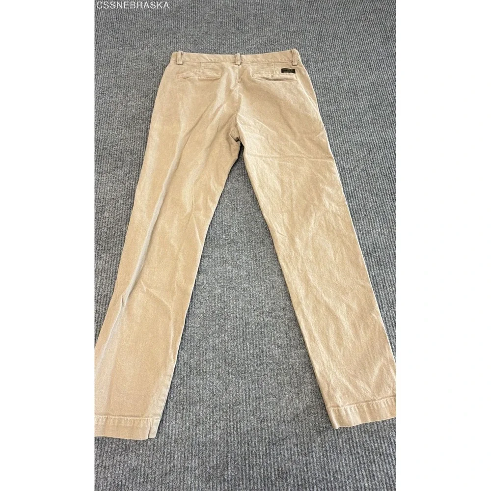 Banana Republic environments closure