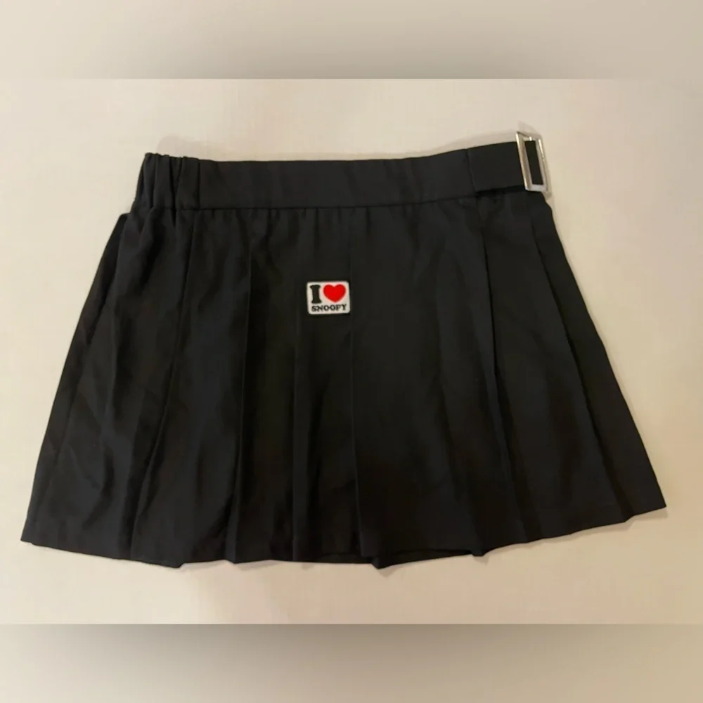Justice Snoopy patch black pleated skort size girls XL Plus NWT