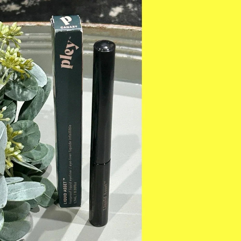 PLEY BEAUTY Liquid‎ Asset Foolproof Liquid Eyeliner 1.7ml Canary Yellow NIB