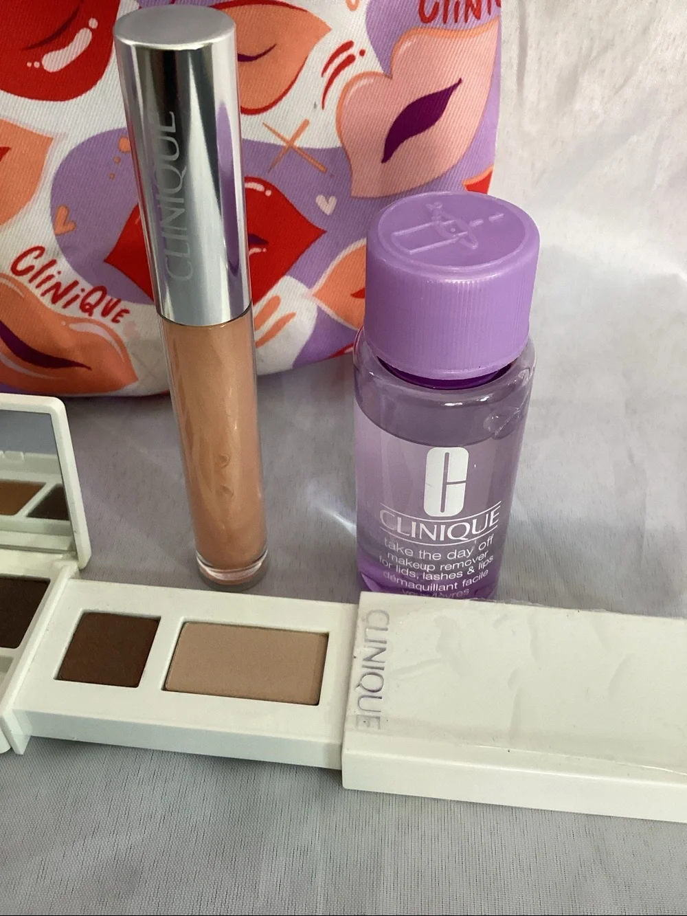 Clinique makeup set