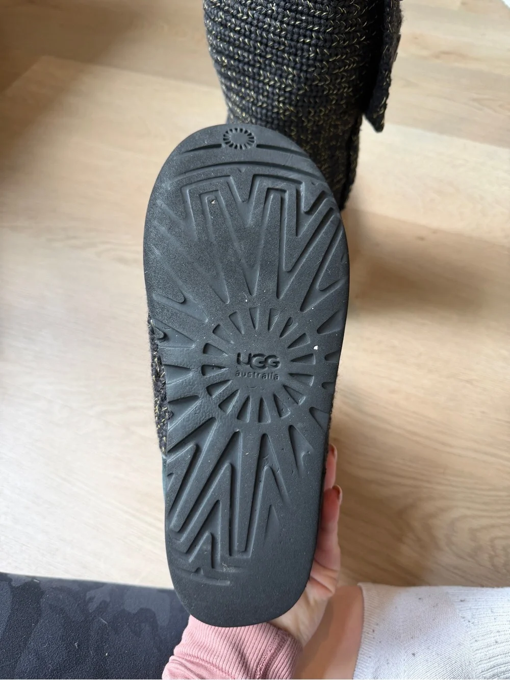 UGG soft knit