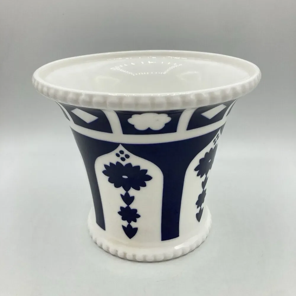 Royal Crown Derby royal crown