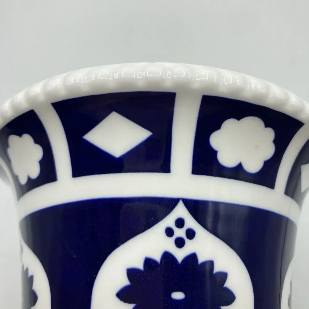 Royal Crown Derby royal crown