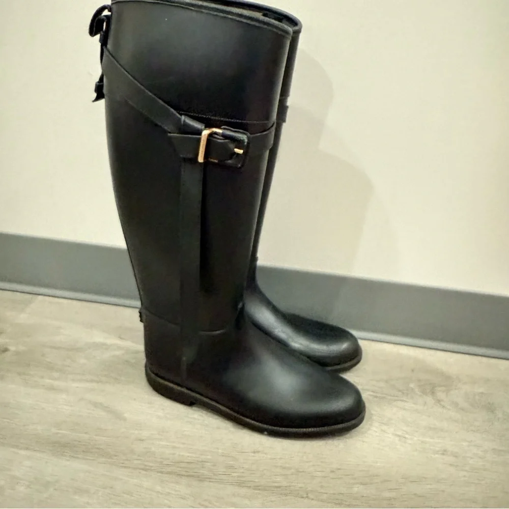Burberry Riding Rain Boots Roscot in Black Rubber