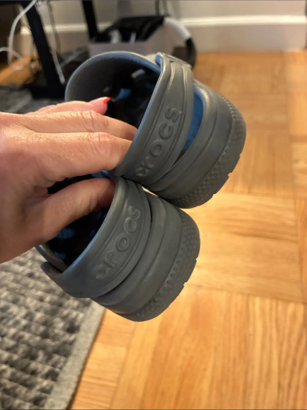CROCS lightweight gray