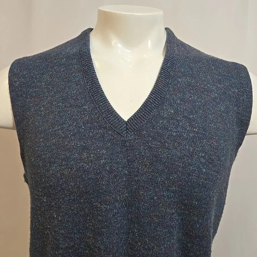 Vintage Robert Bruce Sweater Vest Large Blue V-Neck Pullover Union Made in USA