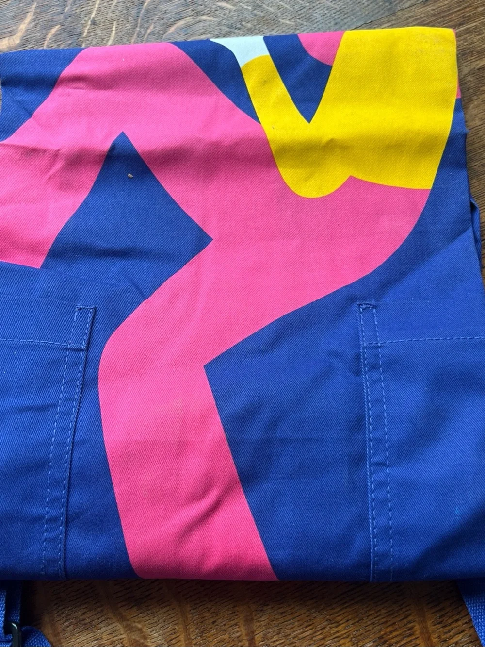 Blue Q white adjustable cotton