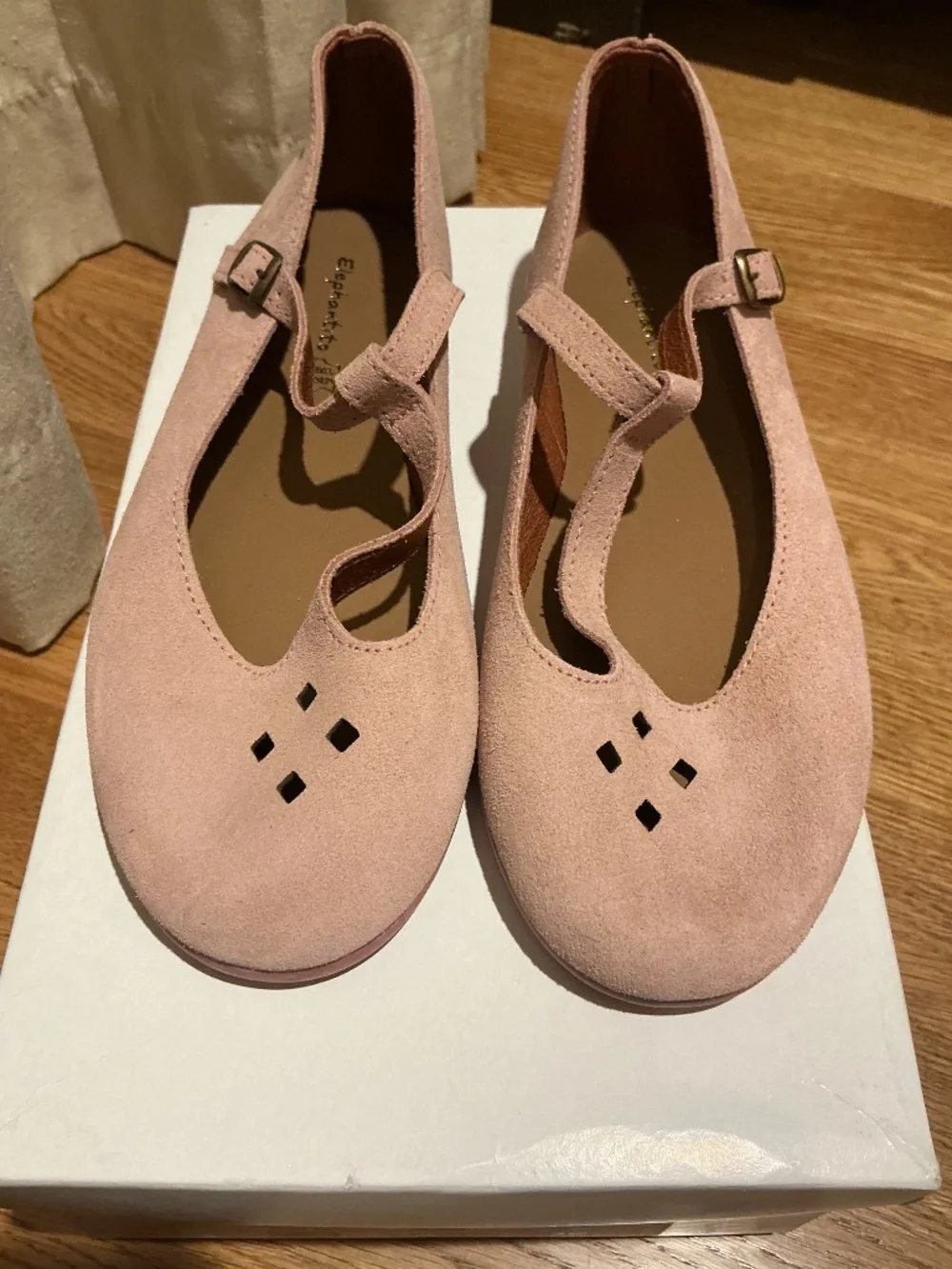 Elephantito Rose Suede Dress Shoes - New EU 36