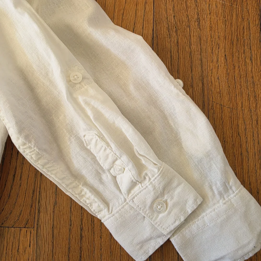 GAP Classic White Button-Down Shirt And Beige Pants Boys Size 4