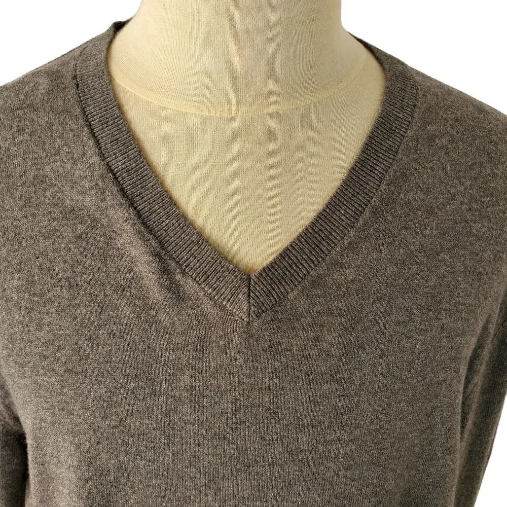 Banana Republic minimalist lightweight