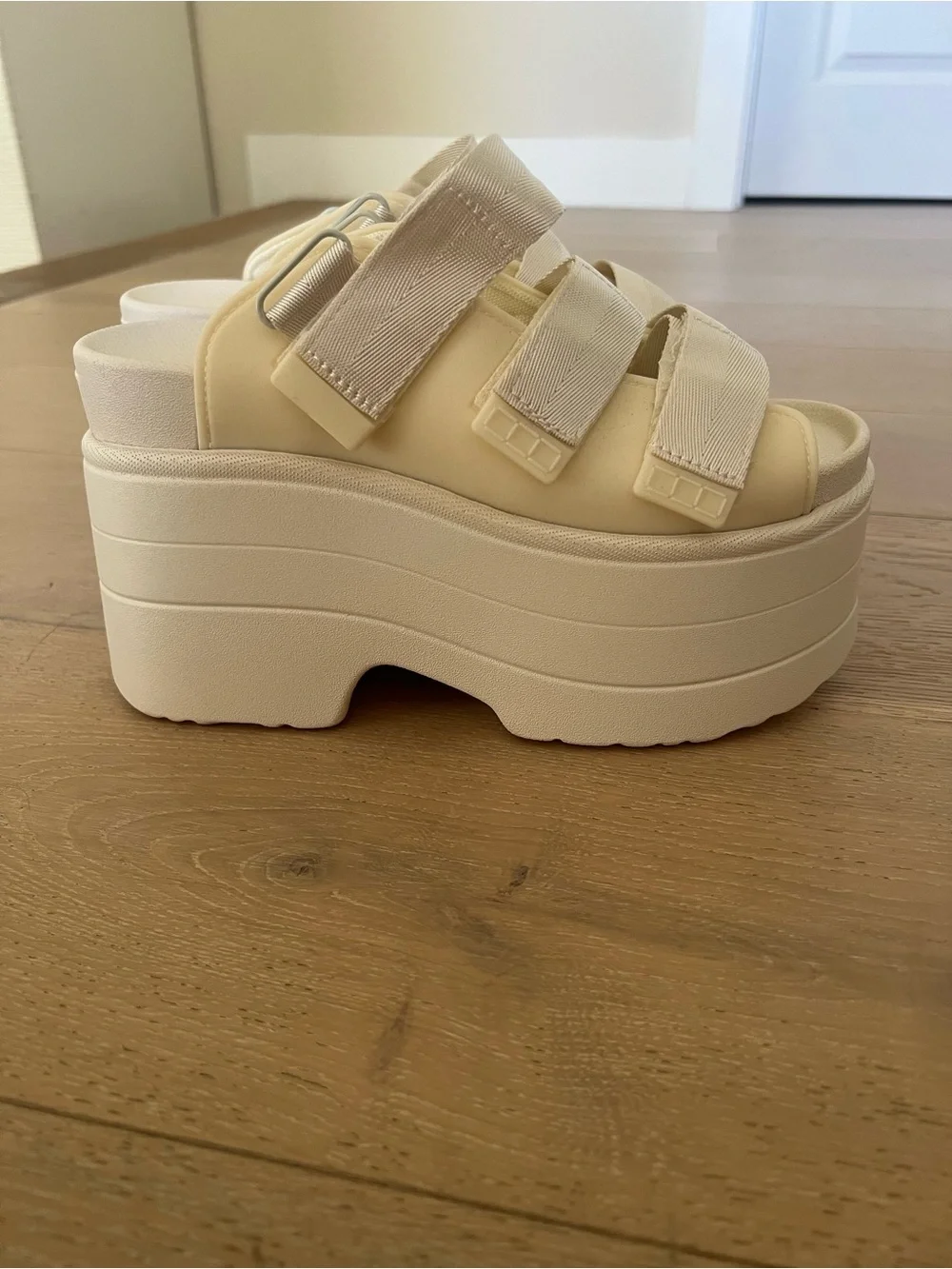 Women's Platform Slide Sandals - Stylish Chunky Sole
