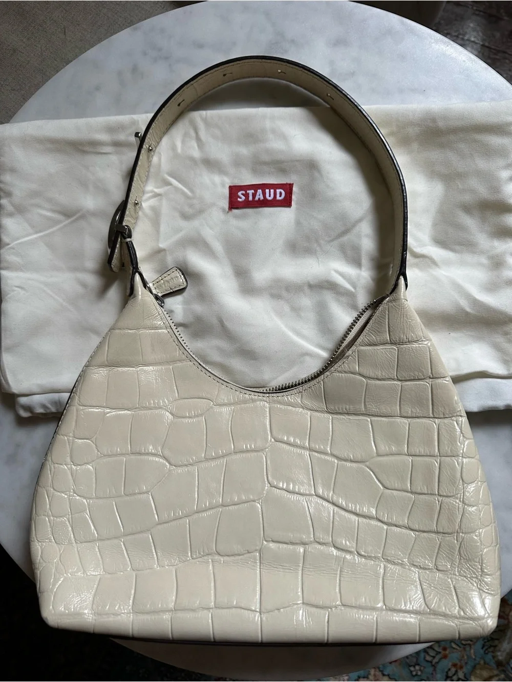 STAUD sleek croc