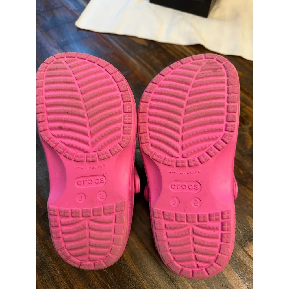 CROCS vibrant theme stars