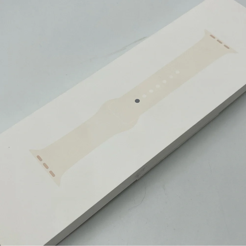 Brand new Apple light pink series 10 Arm wristband