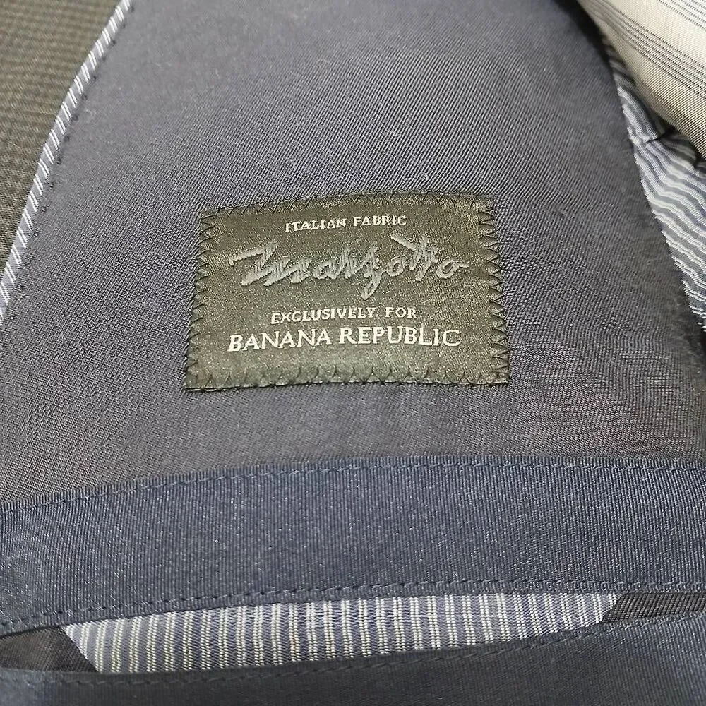 Banana Republic beautiful pre