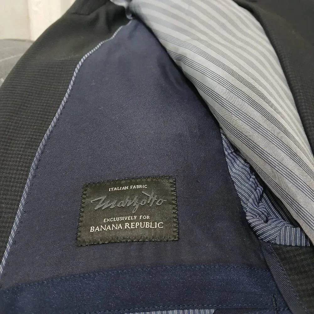 Banana Republic beautiful pre