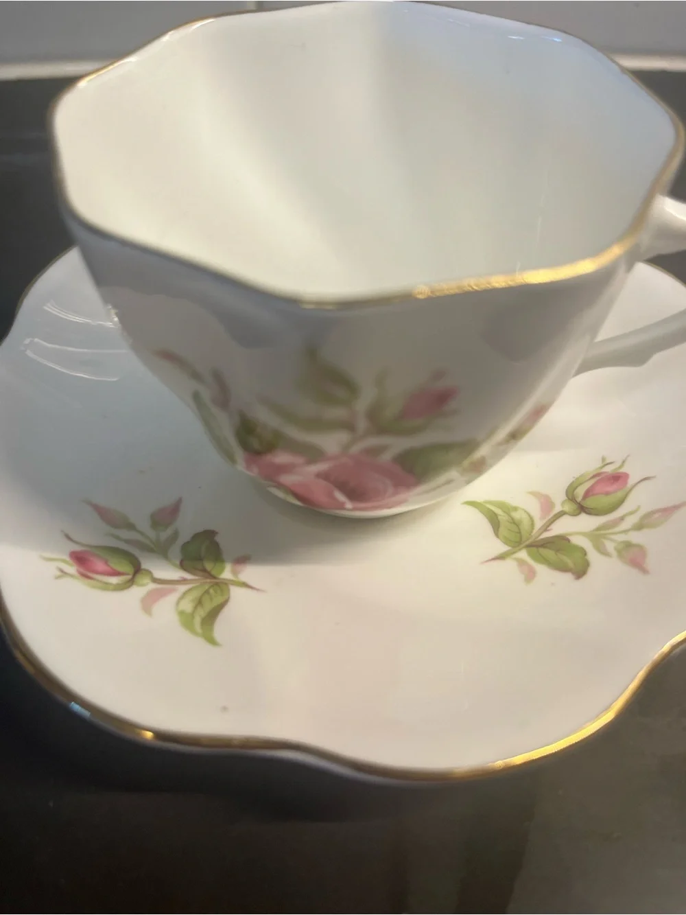 Queen Anne elegant porcelain