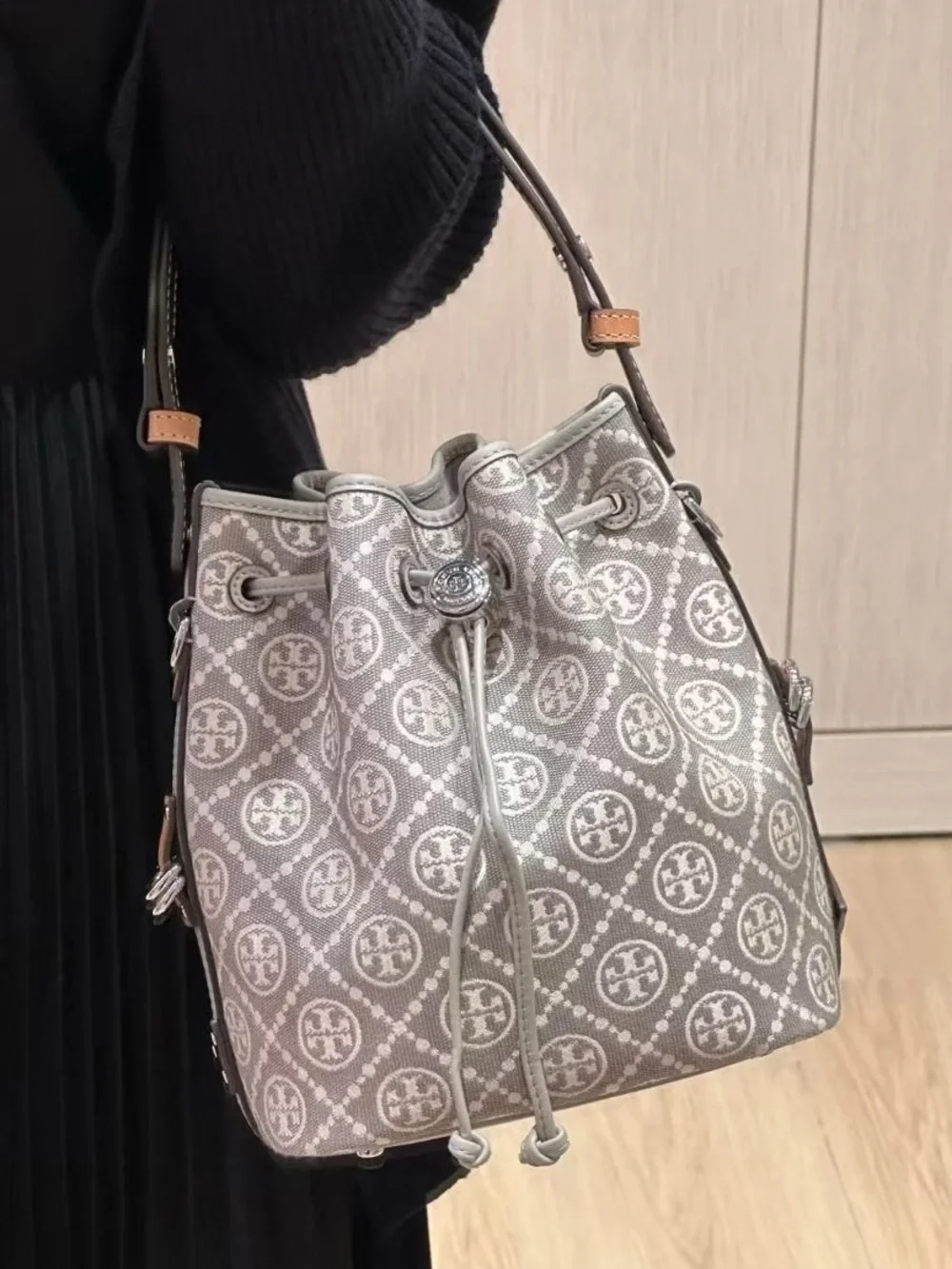 Tory Burch tory burch