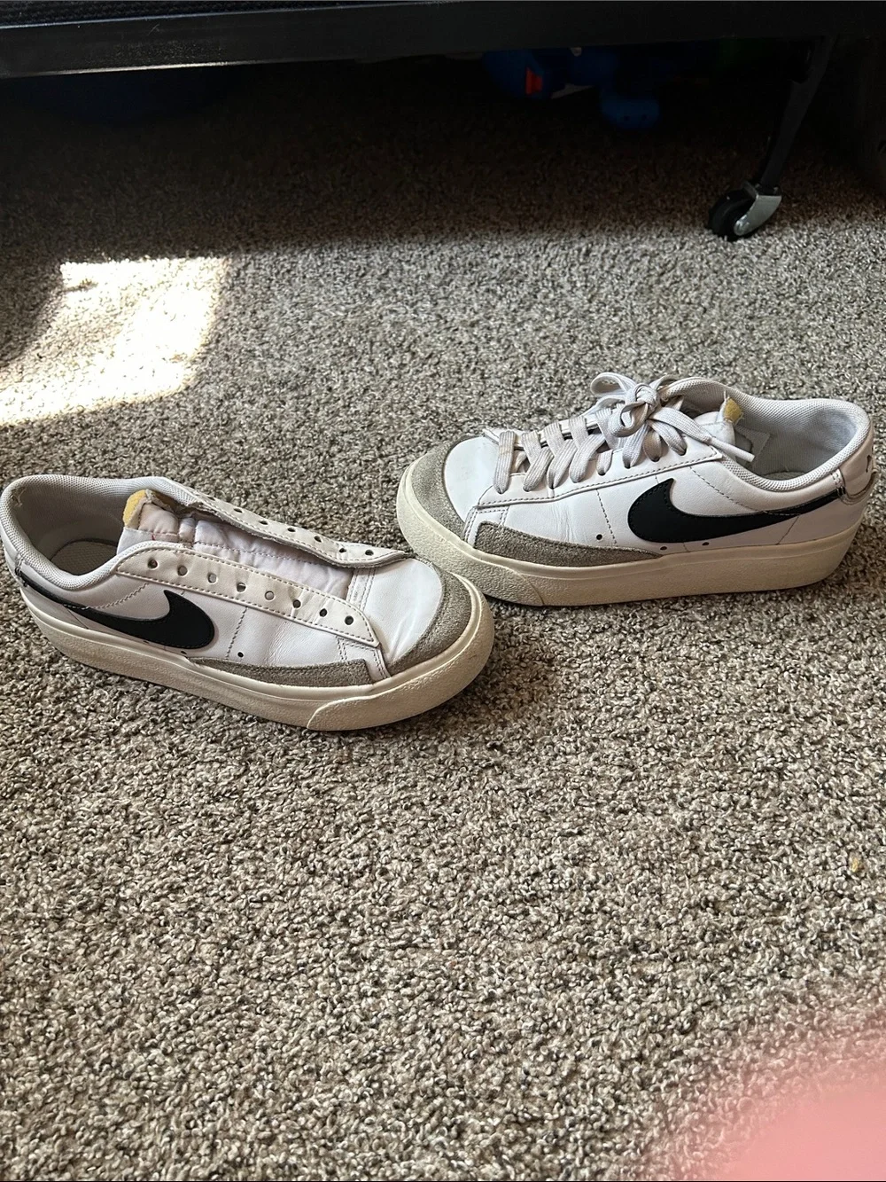 Nike beige casual
