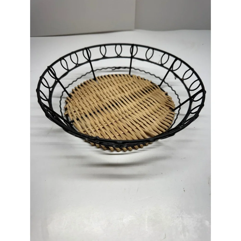 Black Metal Wire and Woven Wicker Round Basket Decorative Fruit Bread Bowl