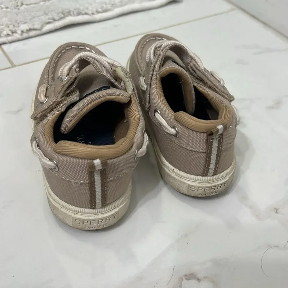 Sperry worn once