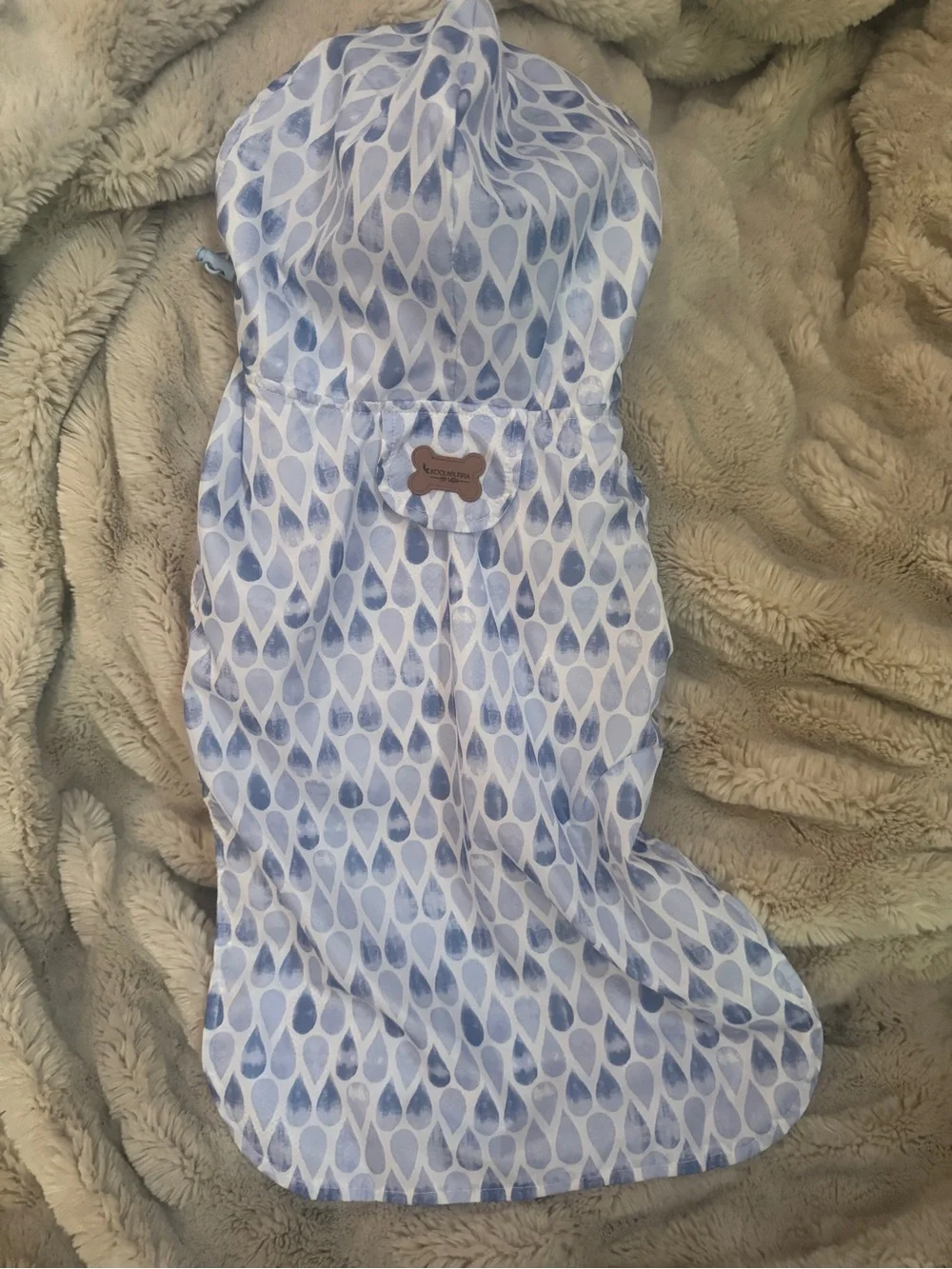 Koolaburra by UGG - Water-Resistant Light Blue Leaf Dog Raincoat with Hood