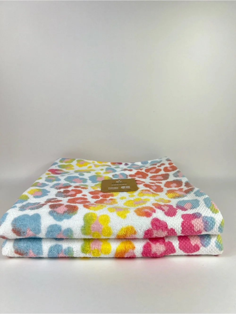 Deborah Connolly Bath Towels Leopard Print Bright Colors Soft Cotton 2 Pc NEW