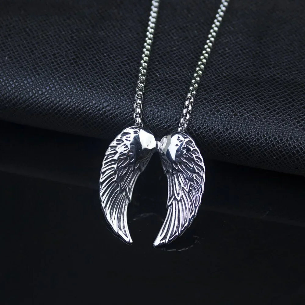 N/A necklace chain or
