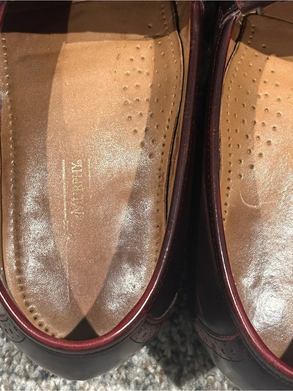 Johnston & Murphy elegant tassel