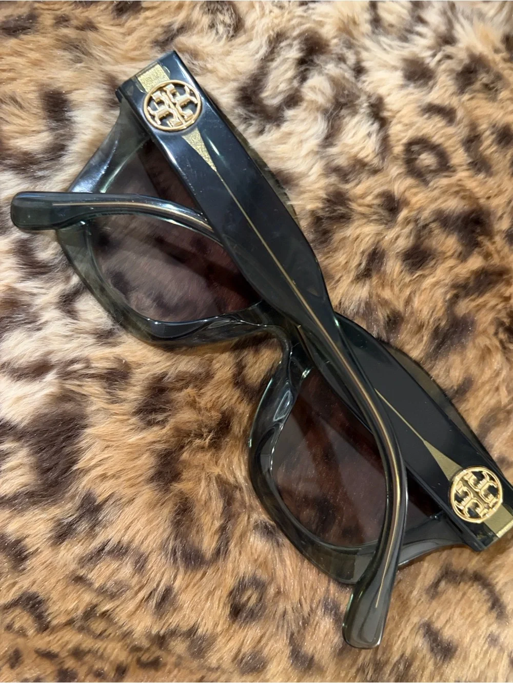 Tory Burch tory burch