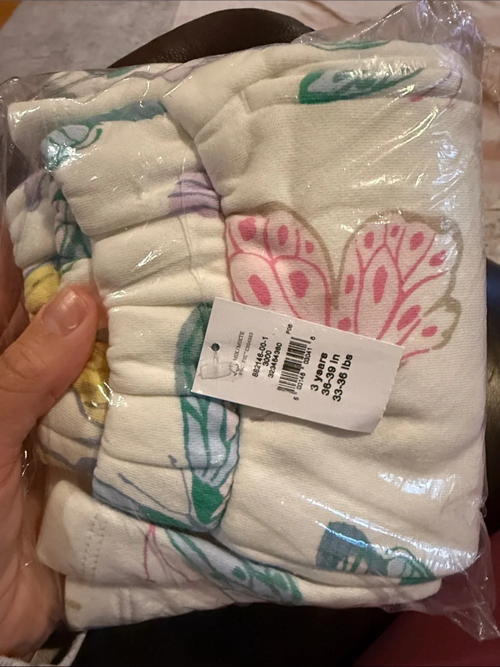 GAP butterfly white
