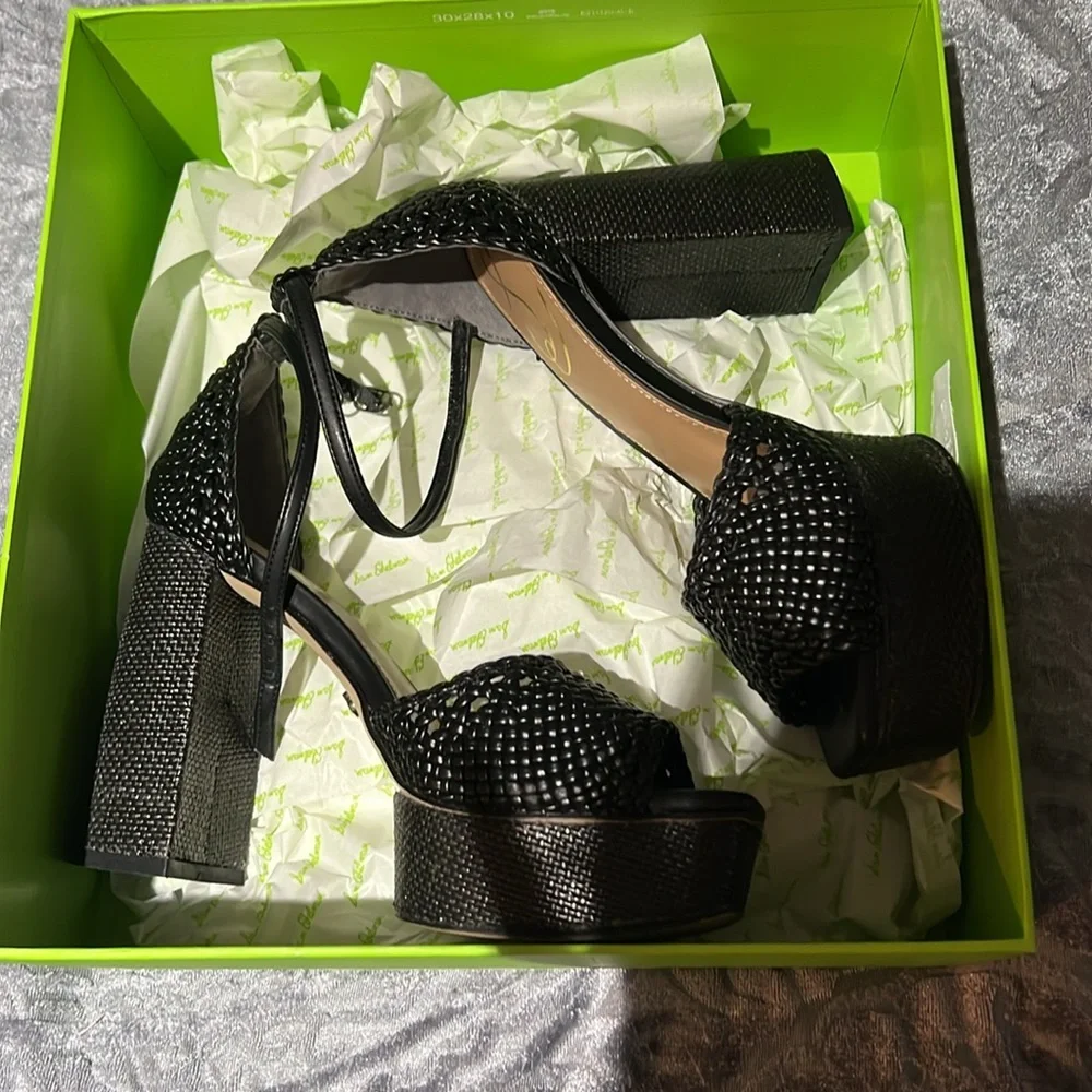 Sam Edelman eye catching
