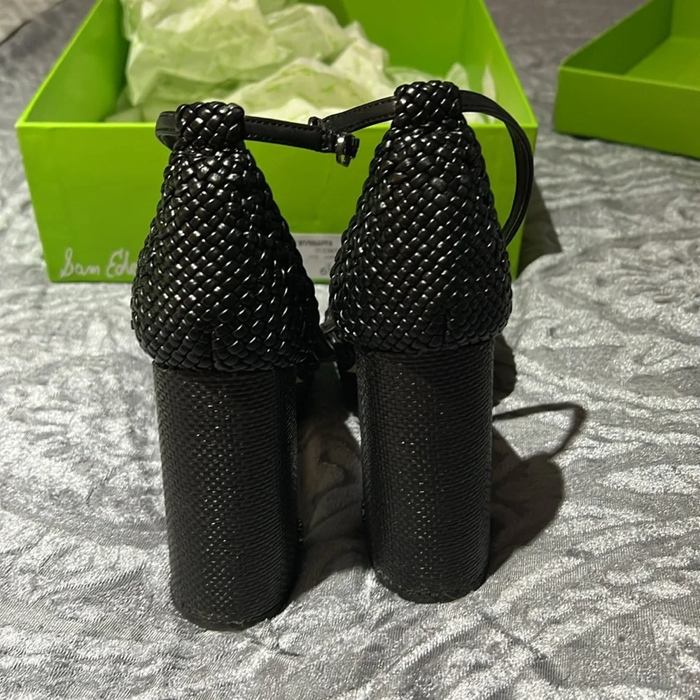 Sam Edelman eye catching