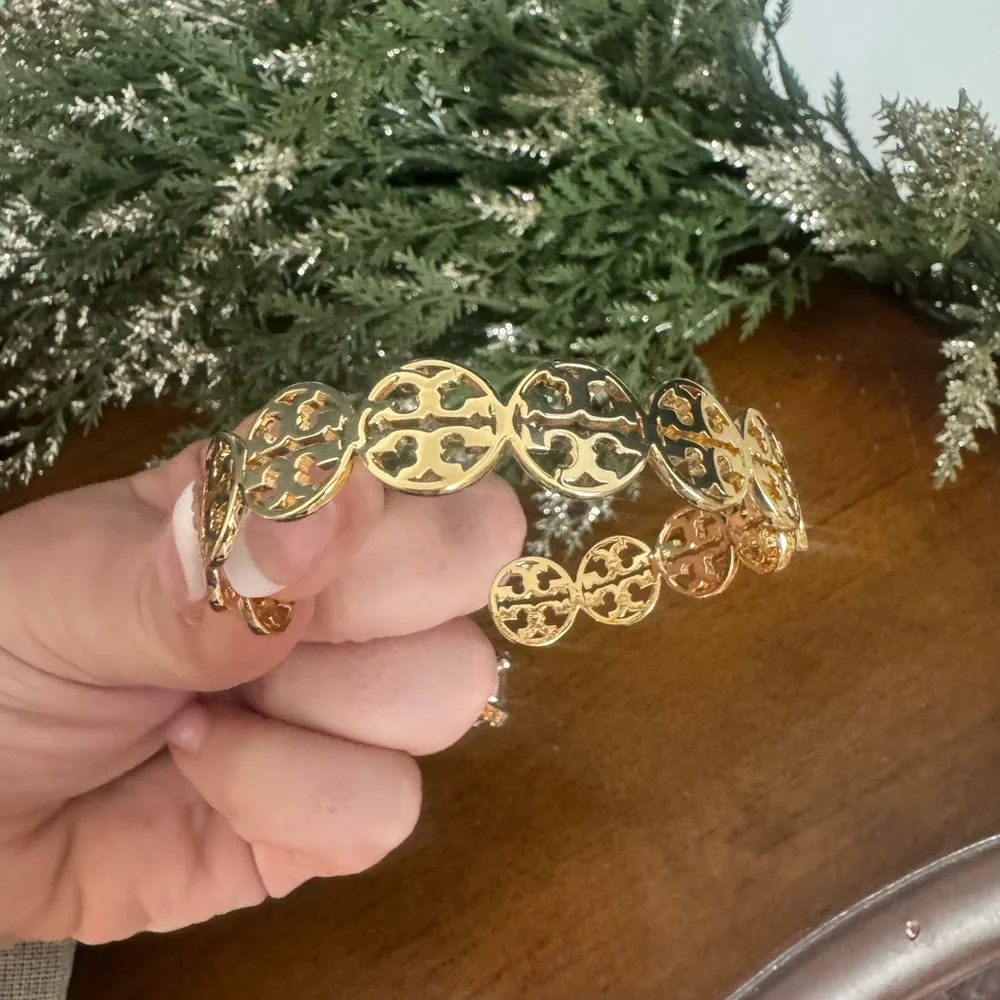 Tory Burch tory burch
