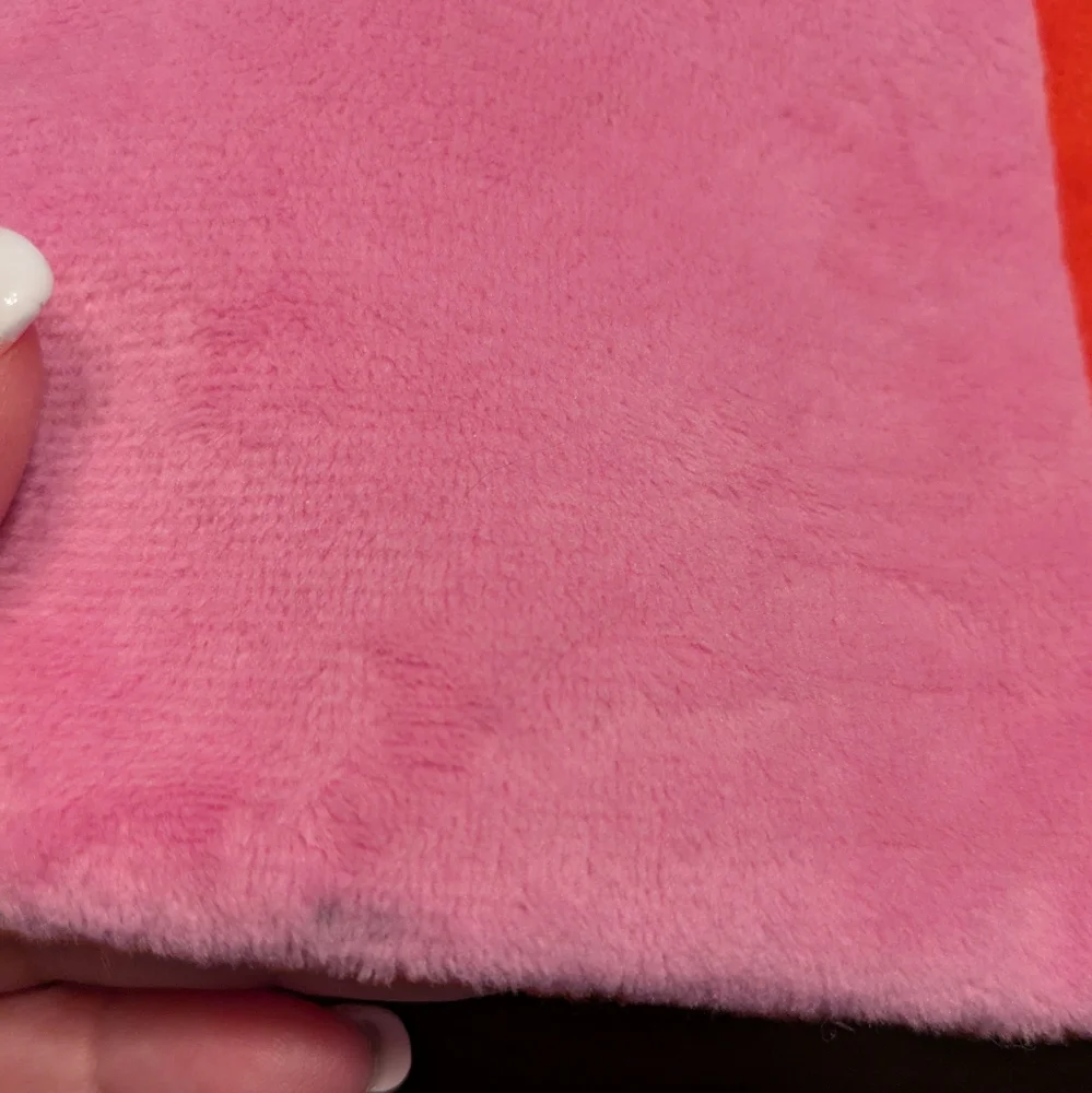 Clinique clean zipper velvet