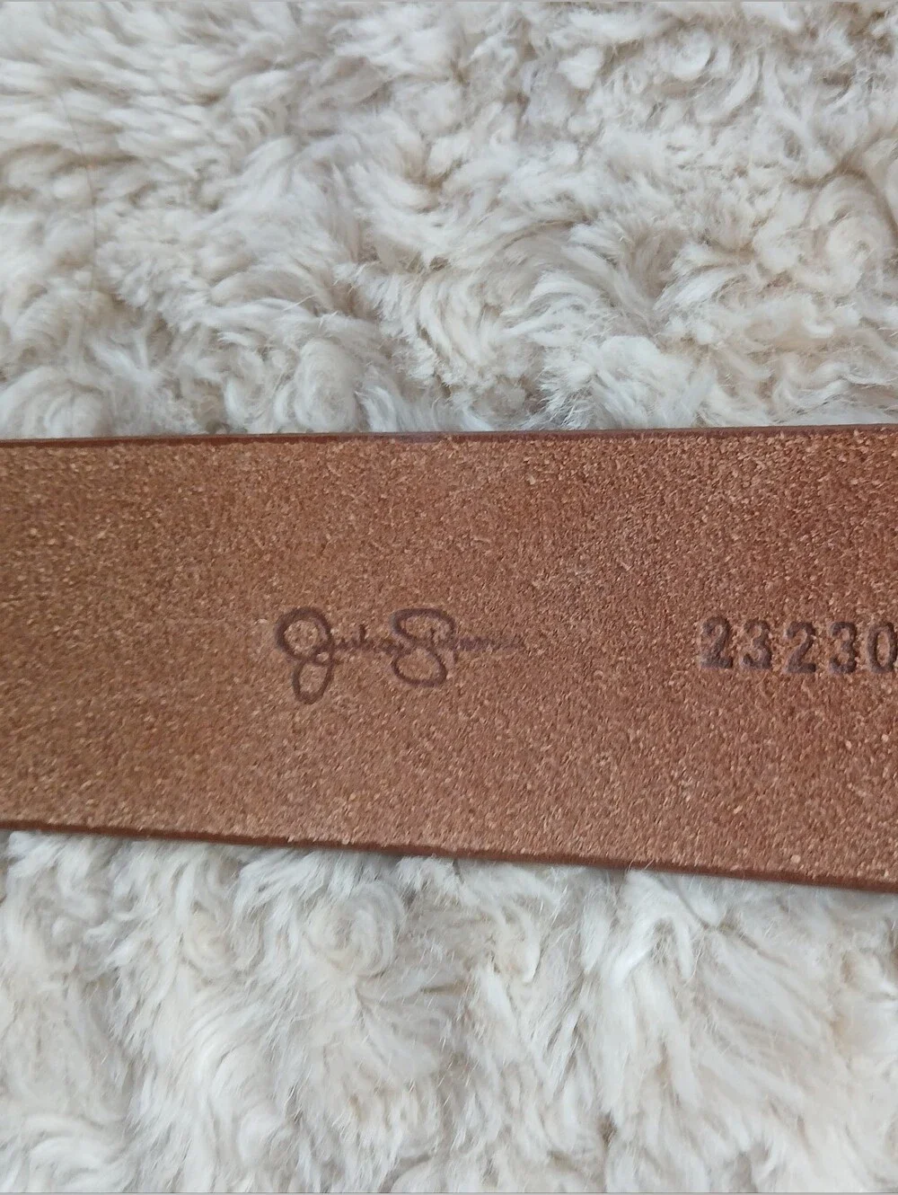 Jessica Simpson stylish tan