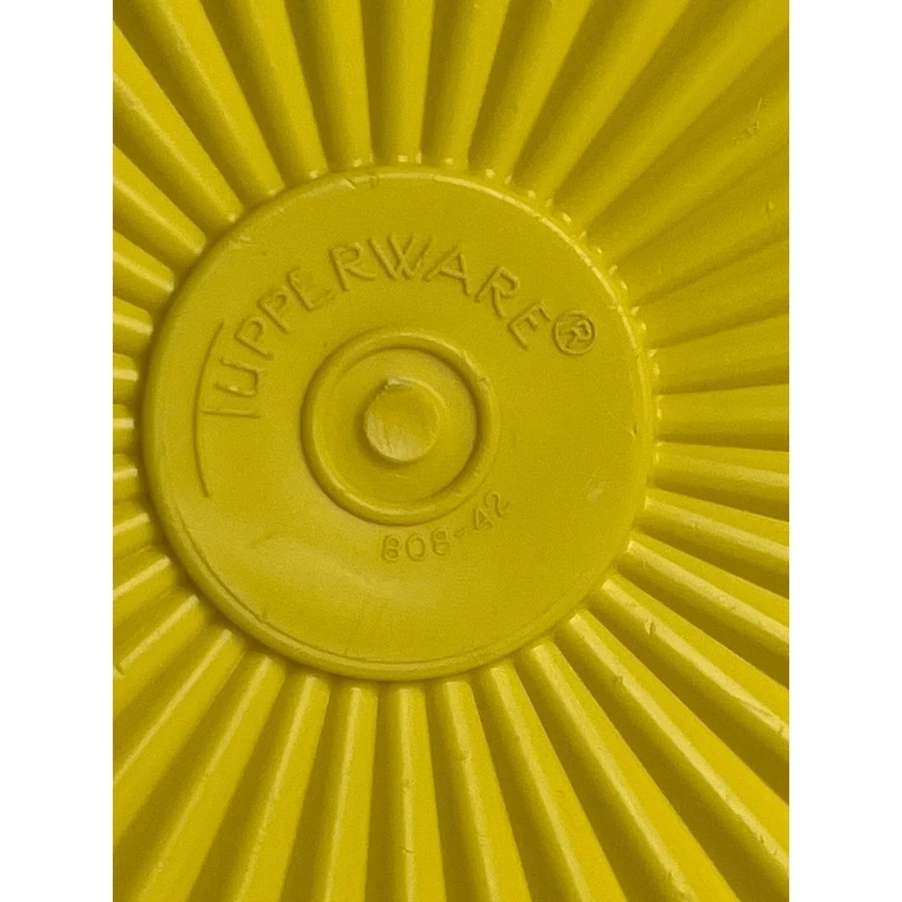 Tupperware vintage sunburst