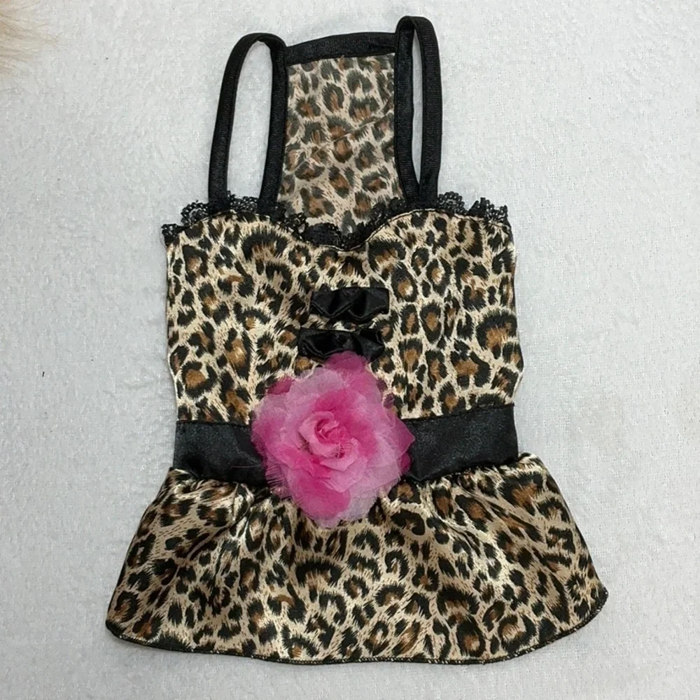 None stylish leopard