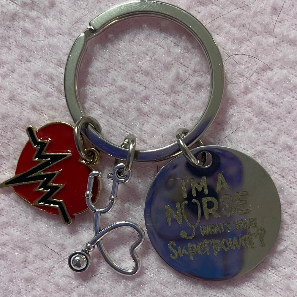N/A silver keychain