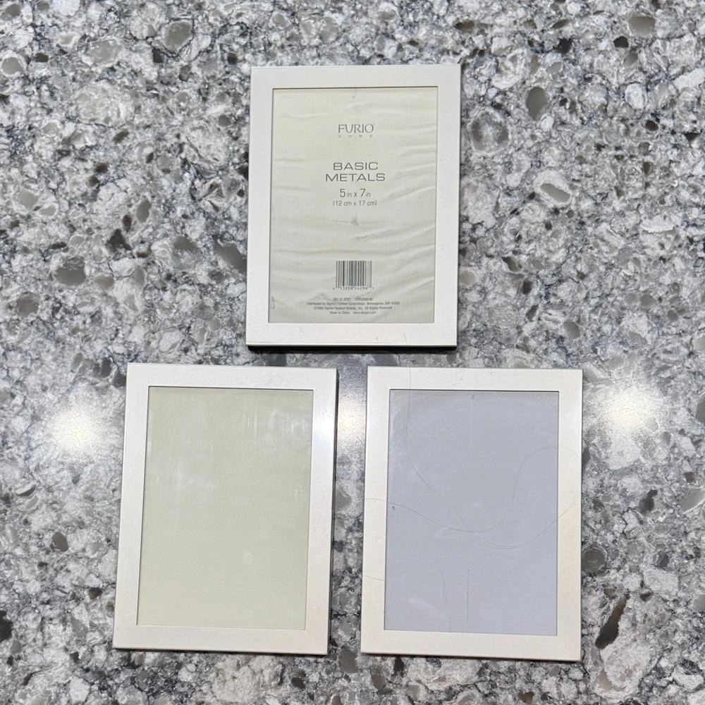 Furio elegant silver