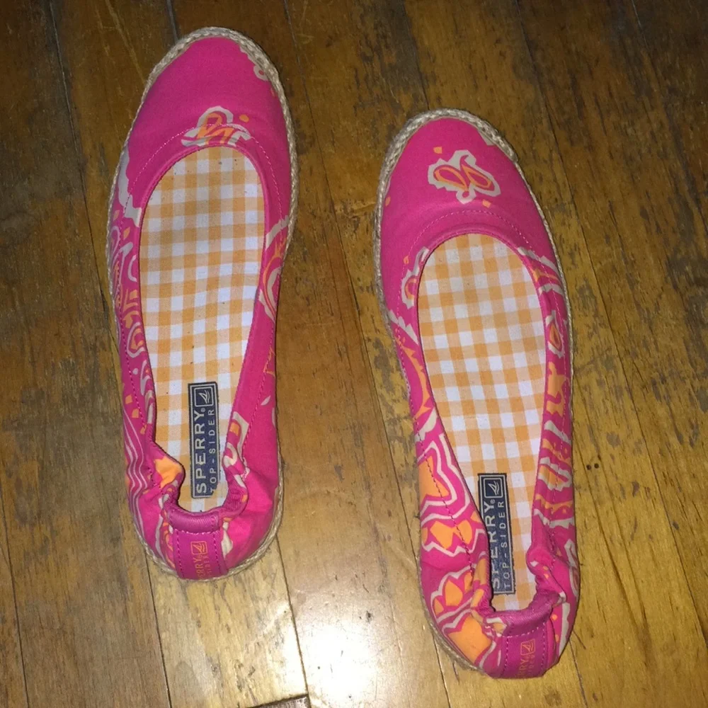 Sperry size flats
